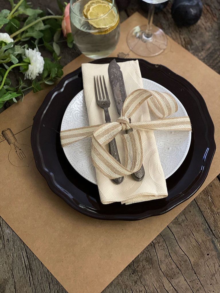Kraft Placemat · Light Bulbs