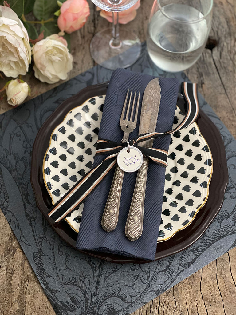 Square Placemat · Victorian Black