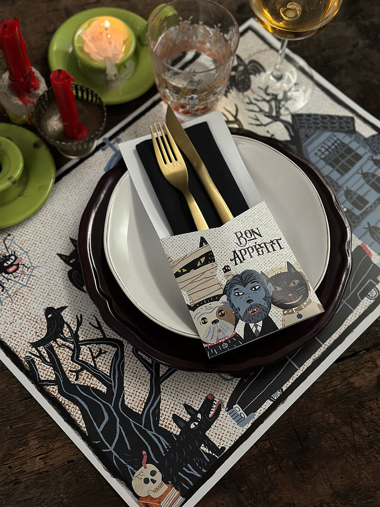Table Set · Haunted House